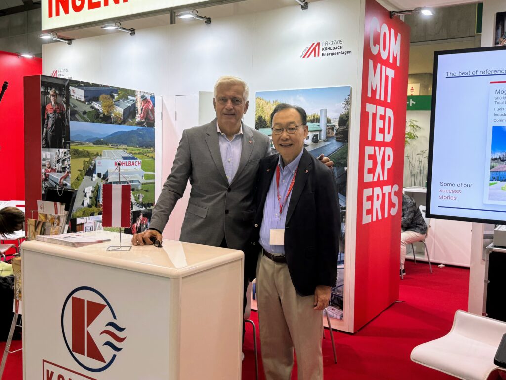 Peo-Bio president with a Kohlbach representative at the Kohlbach stand